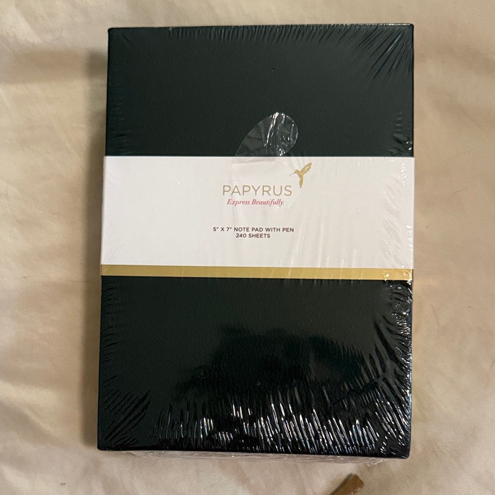 Papyrus Elegant Black Notepad with Pen
